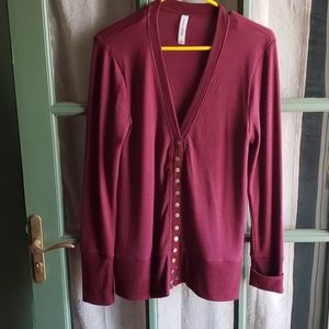 Women's cardigan.